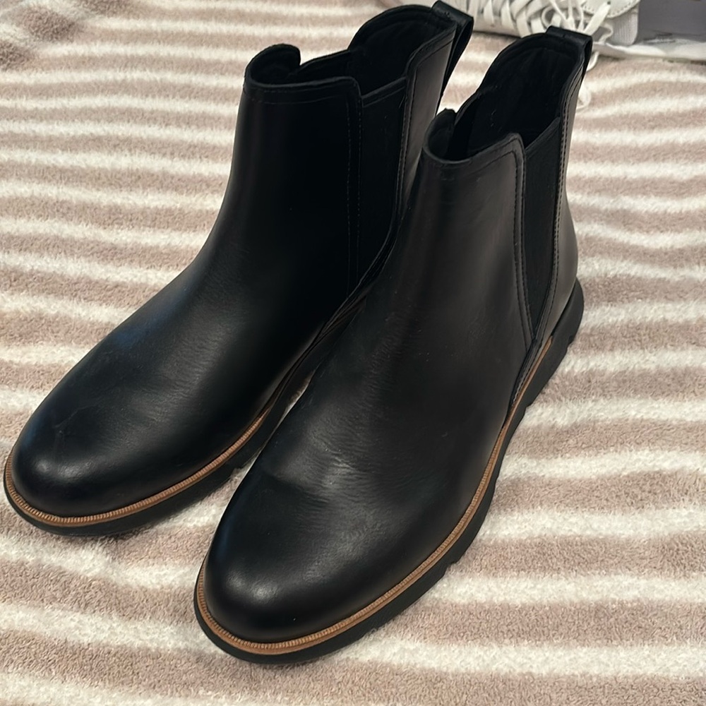 Cole Haan Zero Grand Chelsea Waterproof Boots size 9 like new worn once